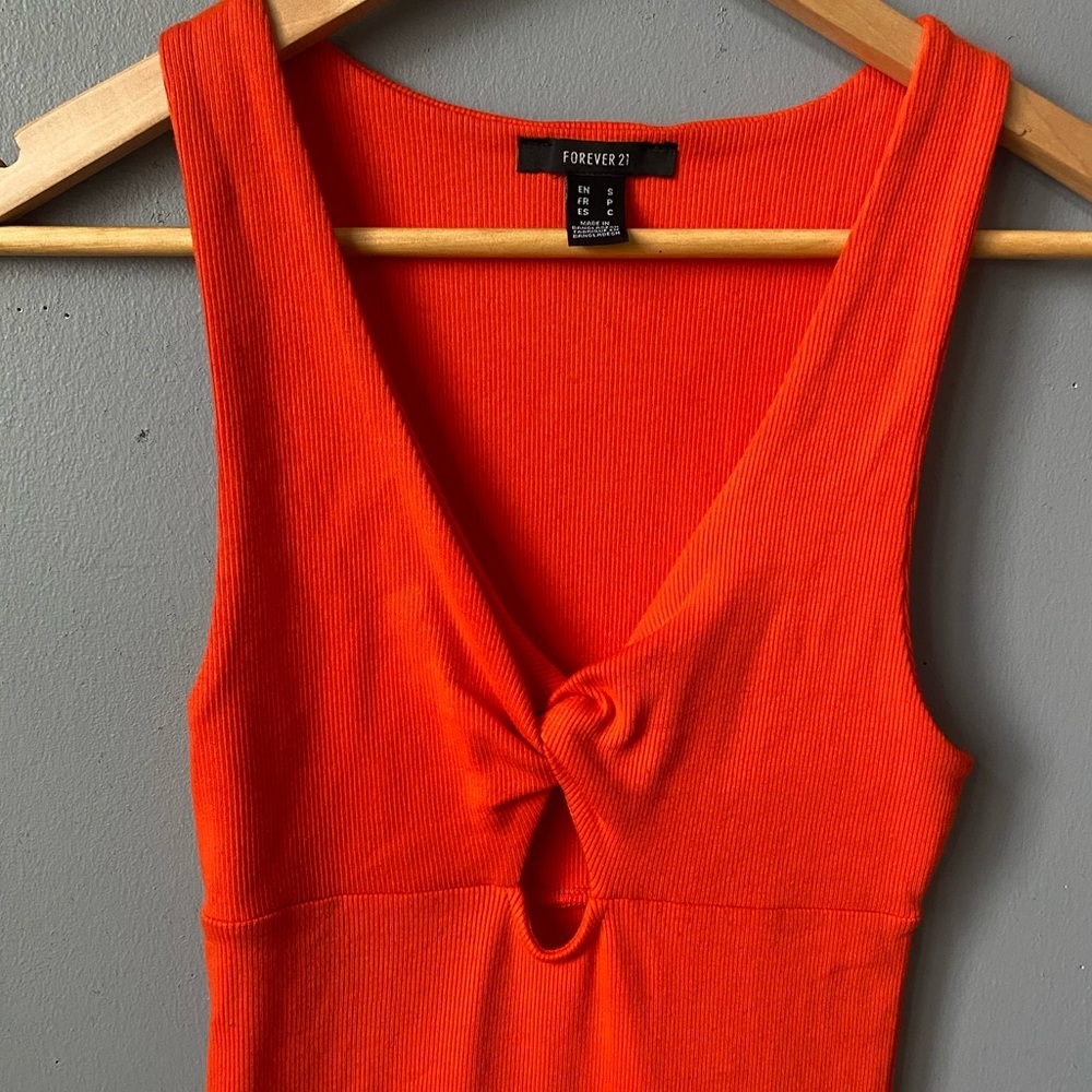 Solid Ribbed Midi Dress - Picture 2 of 5